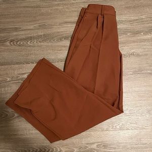 Abercrombie Highwaisted Wide-Leg Pant